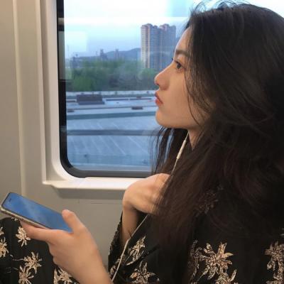 qq女生情侣头像动漫图片