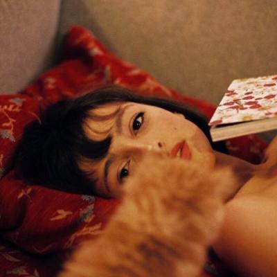 qq头像带字忧伤女生图片
