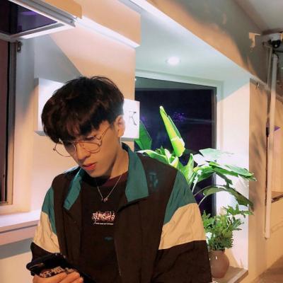 2018最新快手头像快手清新头像男生背影图片