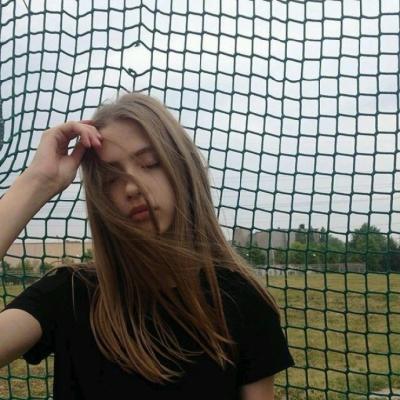 好看的二次元女生头像图片