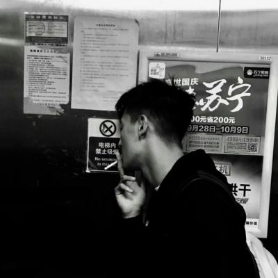 2018最火快手头像小众高级的男生头像图片