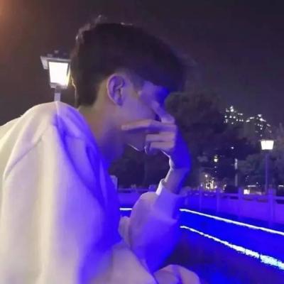 2018最火快手头像小众高级的男生头像图片