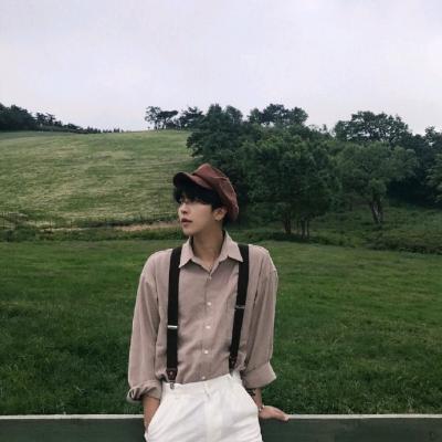 2018最火微信头像男成熟孤独日漫校园男生头像图片