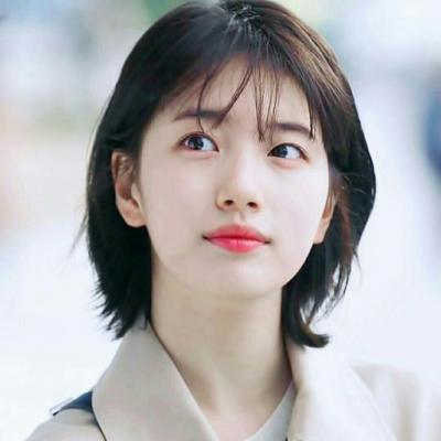 qq头像女生带黑色帽子图片