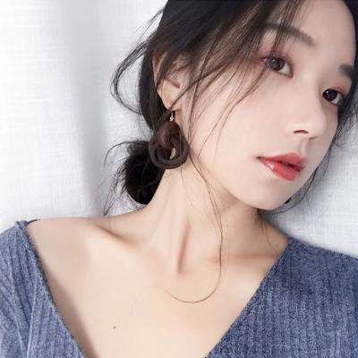 qq头像女生带黑色帽子图片
