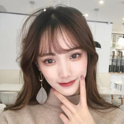 qq头像女生带黑色帽子图片