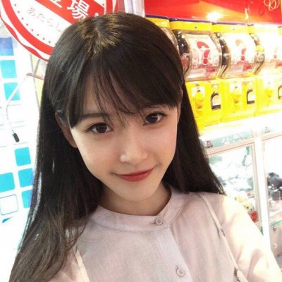 女生拿手机的霸气头像图片