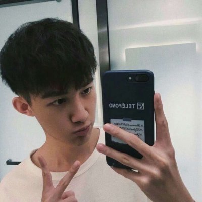 快手最火头像qq头像坐着的男生头像图片
