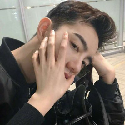 快手最火头像qq头像坐着的男生头像