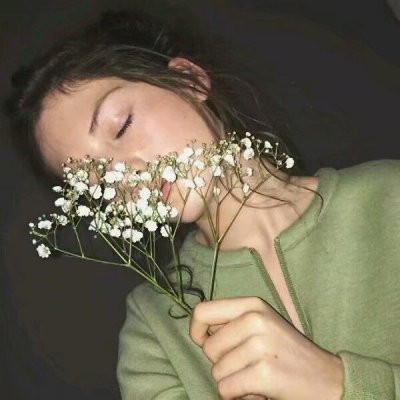 最新女生头像带字大全图片