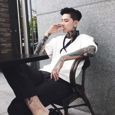 2018特别火爆的qq头像男颓废有气质的头像高清图片男生帅气霸气图片