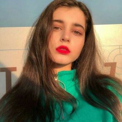 唯美清新短发女生头像图片