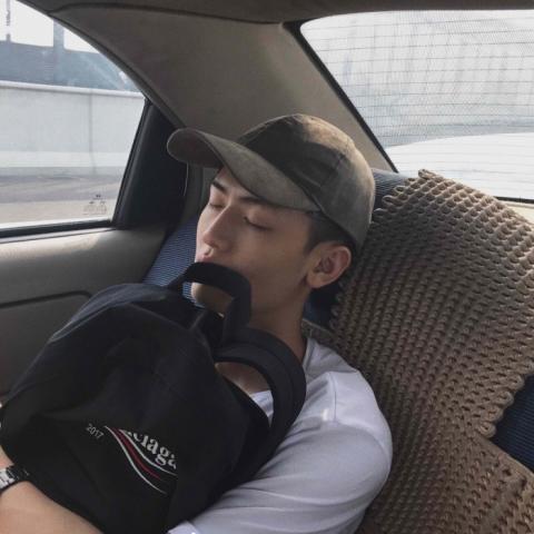 个性黑白头像男生图片