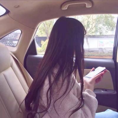唯美背影短发女生头像图片