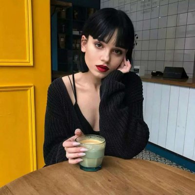 头像女生简单气质卡通图片