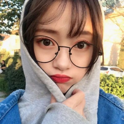 短发女生背影头像唯美图片