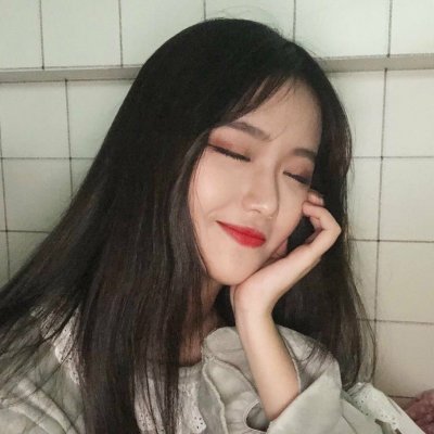 关于女生背影的qq头像图片
