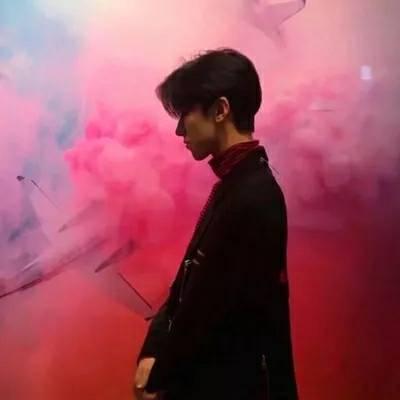 招财带好运的qq头像男生霸气冷酷动漫侧脸图片