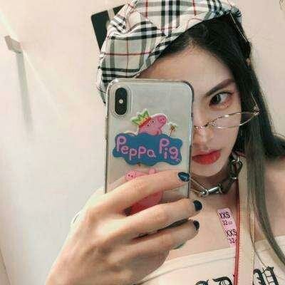 qq头像女生侧脸喝水图片