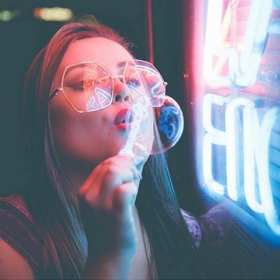 女生头像霸气黑色衣服图片