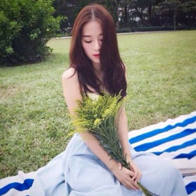 qq头像 黑白 女生图片