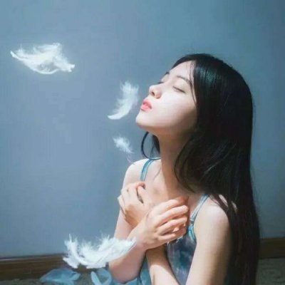 qq头像 黑白 女生图片