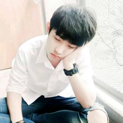 阳光帅气秋天男生伤感背影头像图片图片