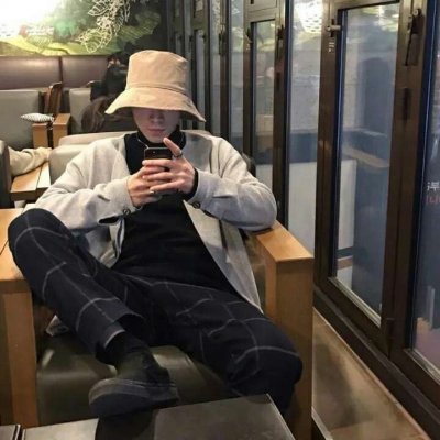 最新qqqq头像睡觉男生头像图片