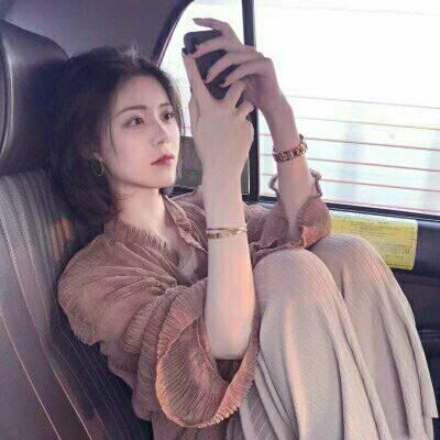 qq头像女生滑板超拽图片