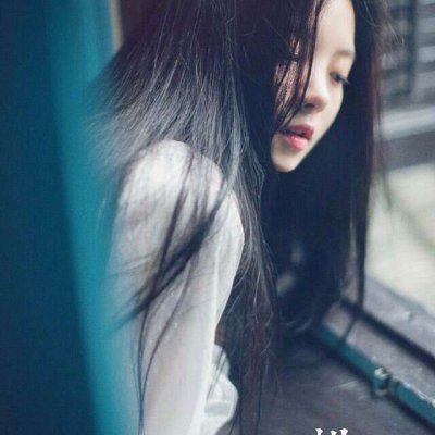 戴眼镜的学霸女生头像图片