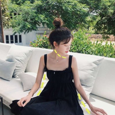 qq头像女生动漫剪刀手