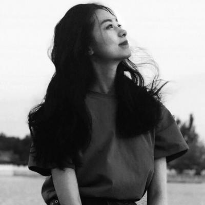 短发霸气女生头像图片图片