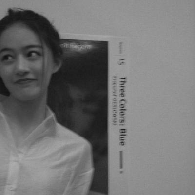短发霸气女生头像图片图片