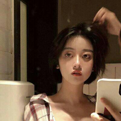 qq头像中年女生头像图片