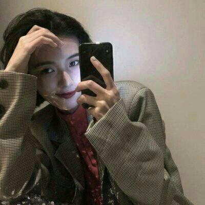 qq头像中年女生头像图片