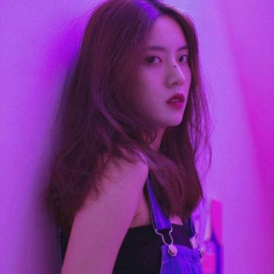 动漫剪刀手的头像女生图片