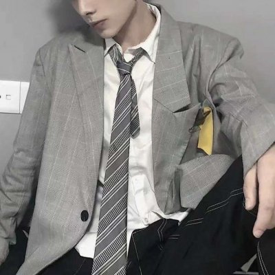 超酷潮流女生徒弟男生师父的头像