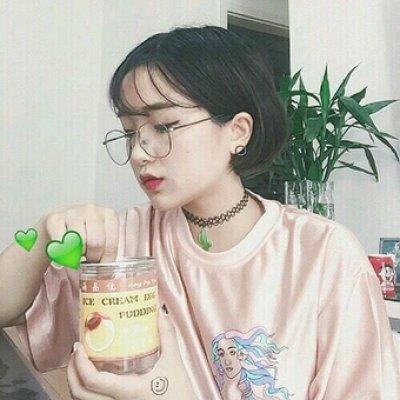 qq情侣女生头像带字图片
