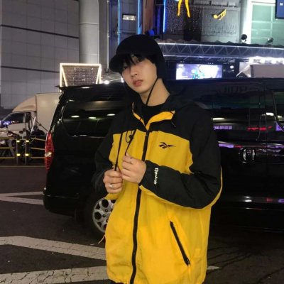 最火爆微信头像有些男生头像偏女性化图片