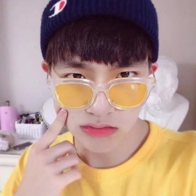 最火爆微信头像有些男生头像偏女性化图片