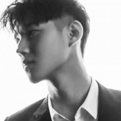 2018最新qq头像真人男生帅气挡脸图片