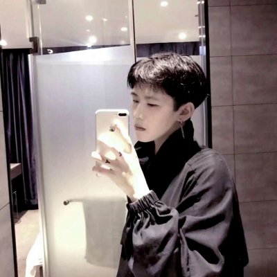 qq手机控男生头像黯然失色图片