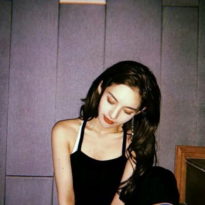 女生QQ头像背影可爱图片