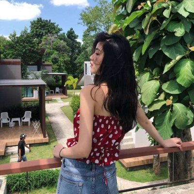 qq头像女生超拽纹身图片