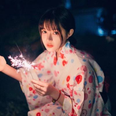 特别酷的动漫女生头像图片