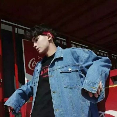 潮流个性男生头像文艺干净图片