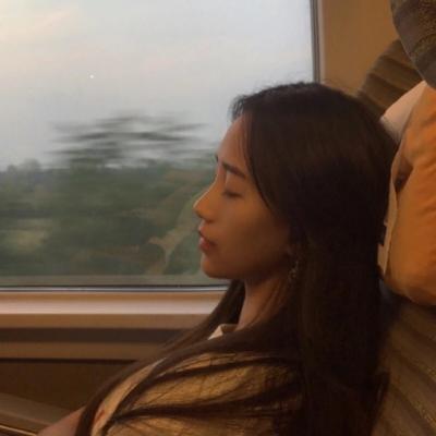 女生qq头像穿牛仔衣图片