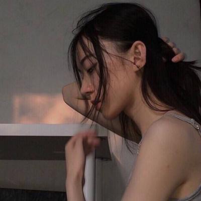 女生qq头像穿牛仔衣图片