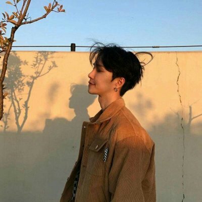 2018最新欧美头像男生伤心图片