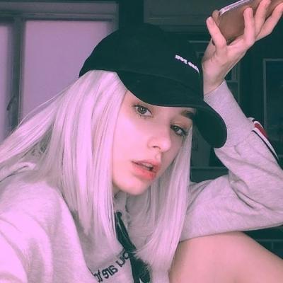 头像女生简单气质森系图片